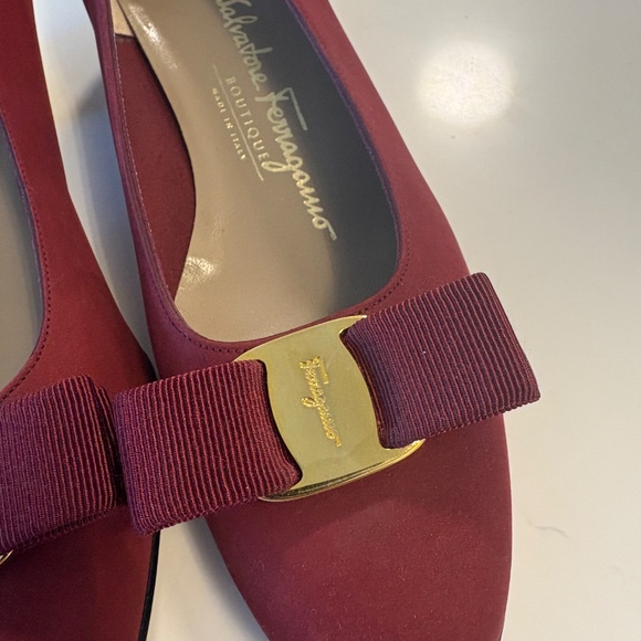 Ferragamo shoes - Picture 2 of 5
